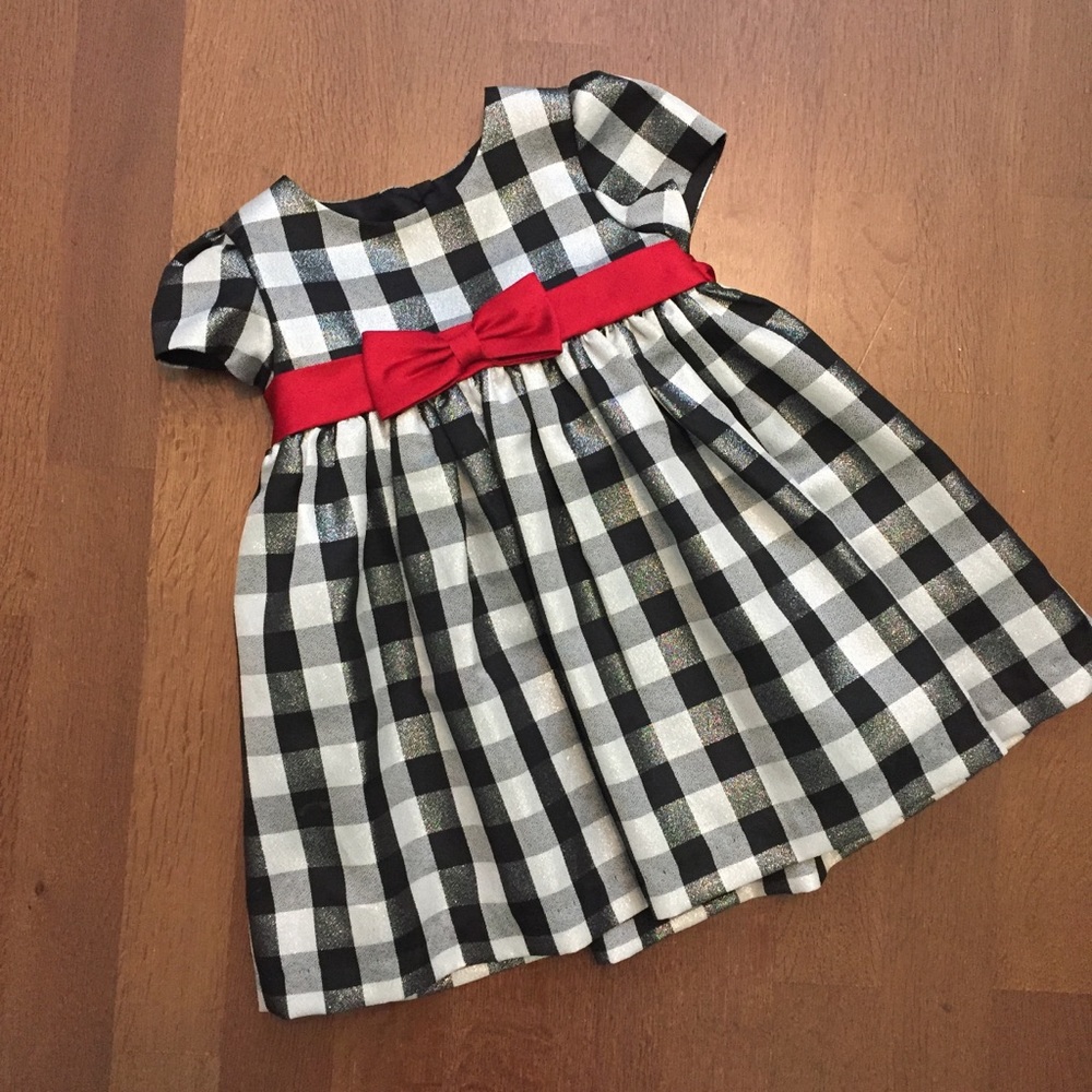 Black/white plaid holiday dress